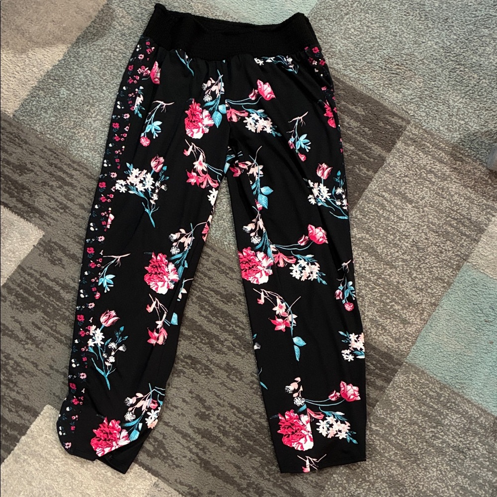 Alyx Black Floral Women's Pants